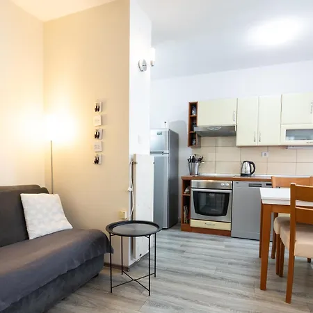 Apartment May Apartment Split