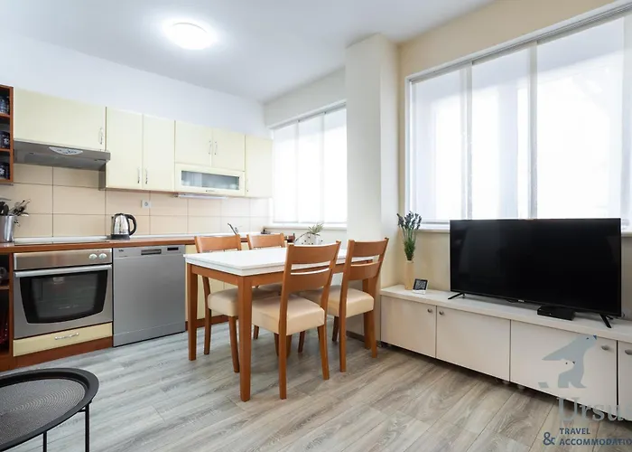 Apartment Apartment May *